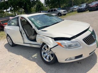 2012 Buick Regal Premium 1 - Exterior Front Right Corner Image
